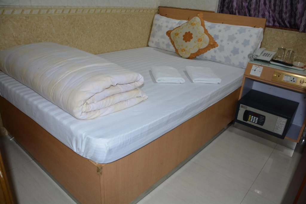 Everest Guest House