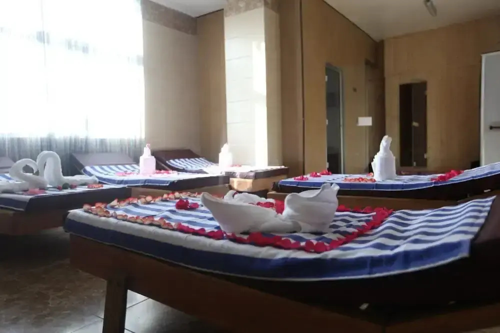 Tirar International Hotel, photo 3