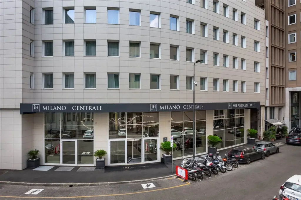 IH Hotels Milano Centrale Hotel