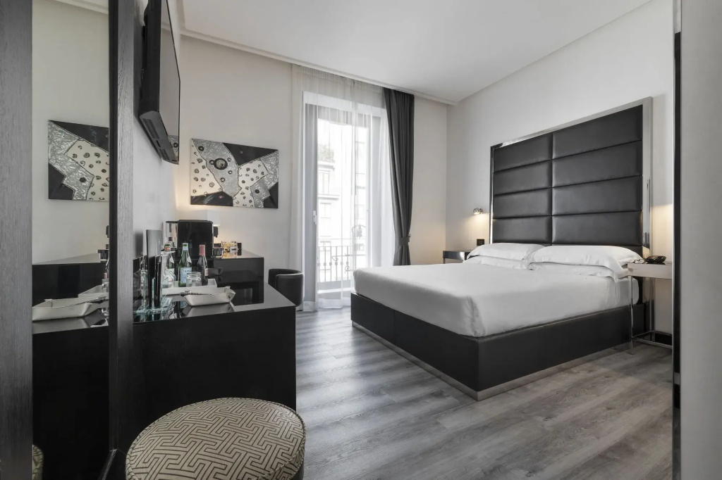 LHP Hotel Napoleon — photo 7