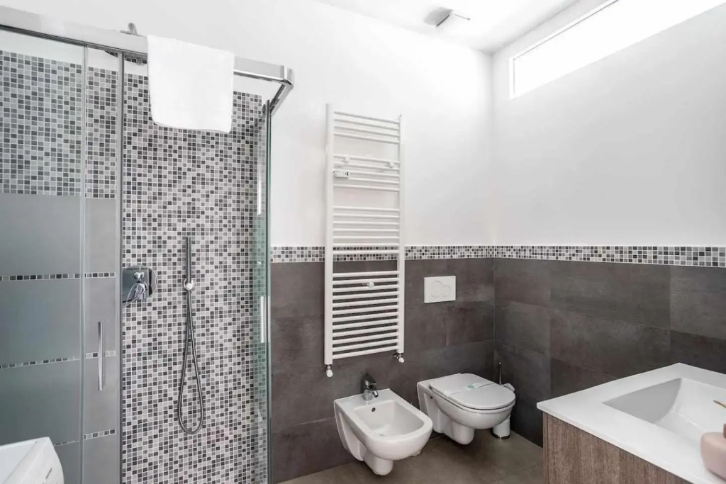 Parking and Comfort - Spacious Apt up to 8 Pax - Milano City Apartments — photo 8