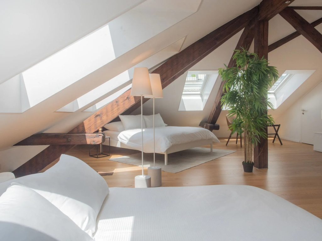 Airhome Limmatquai River View Apartment