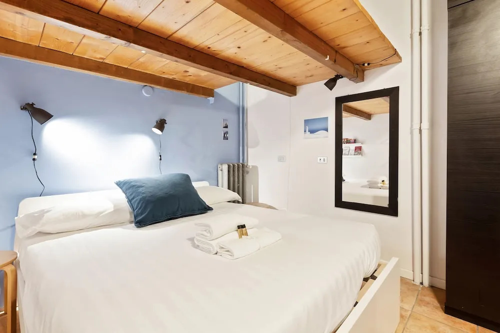 Cosy Nest Isola District Heart — photo 4