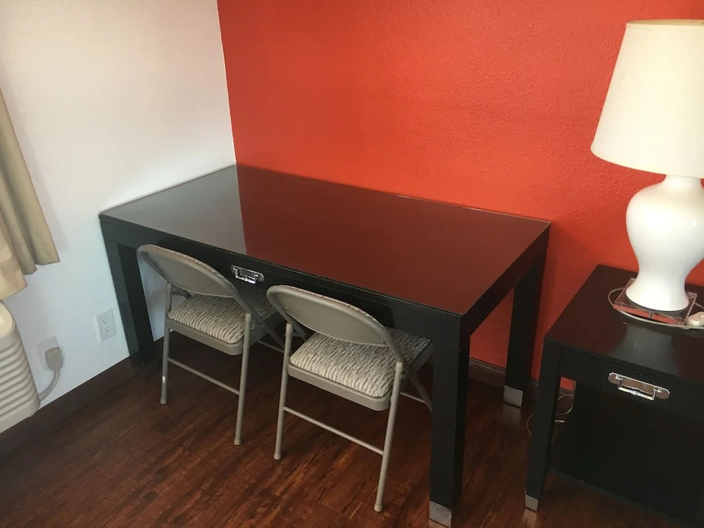Norwalk Inn & Suites — photo 7