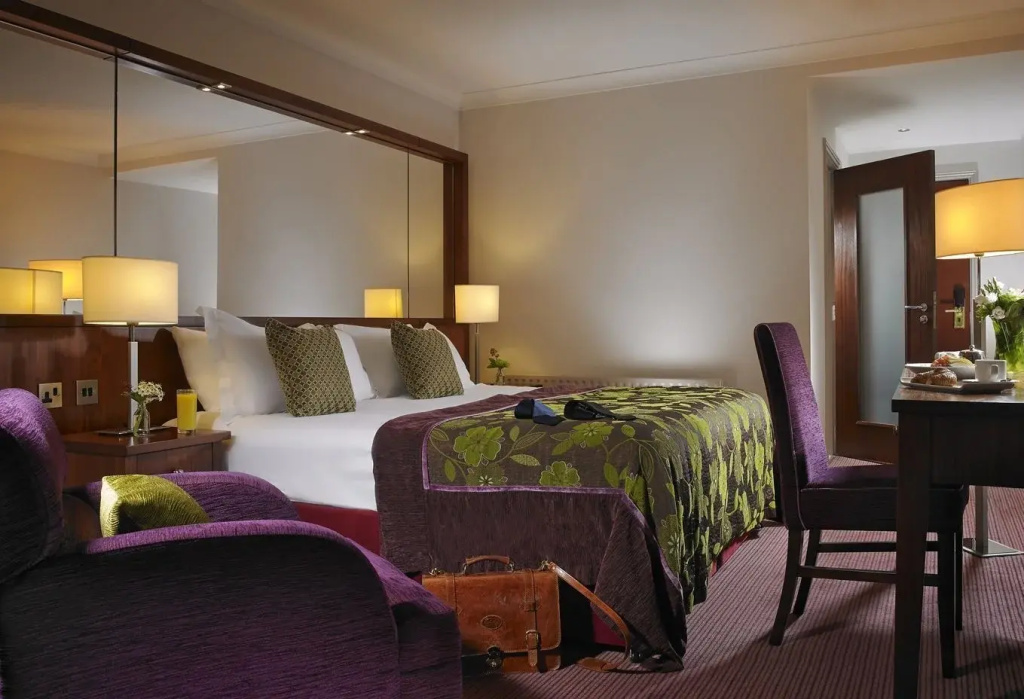 Camden Court Hotel — photo 6