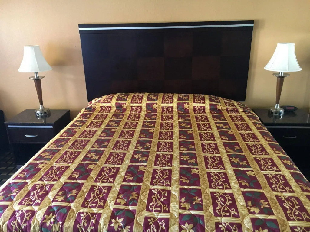 Crescent Inn — photo 4