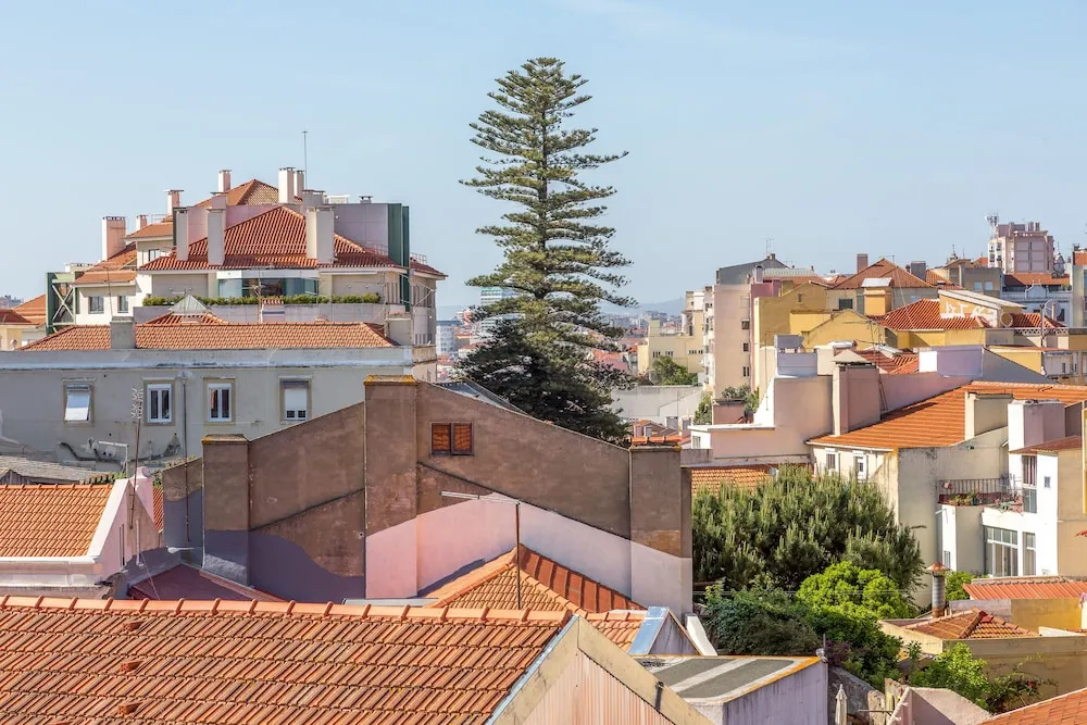 Renovated Sunny Apartment with Balcony, By TimeCooler
