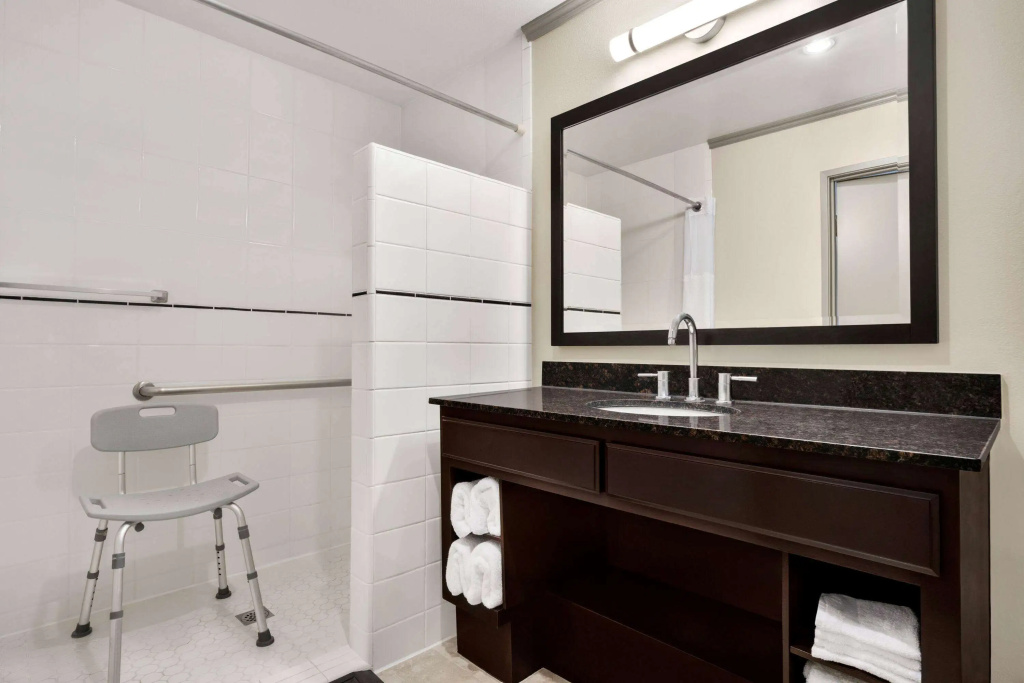 Baymont by Wyndham Monterey Park — photo 8