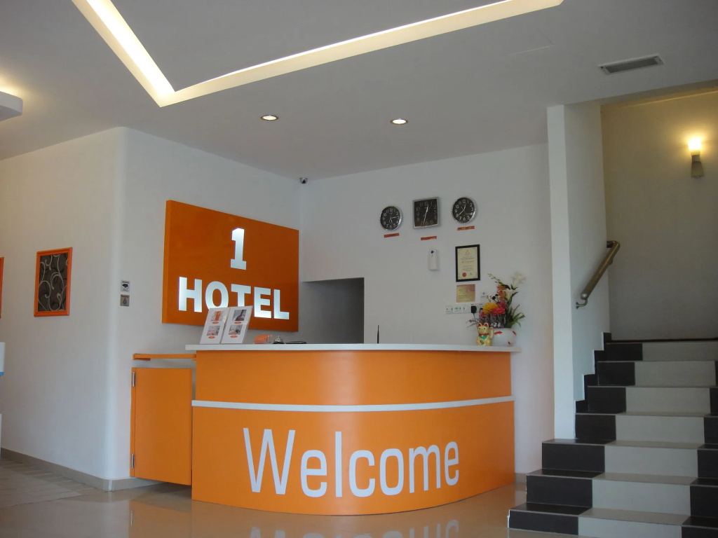 1 Hotel Kuchai Lama — photo 2