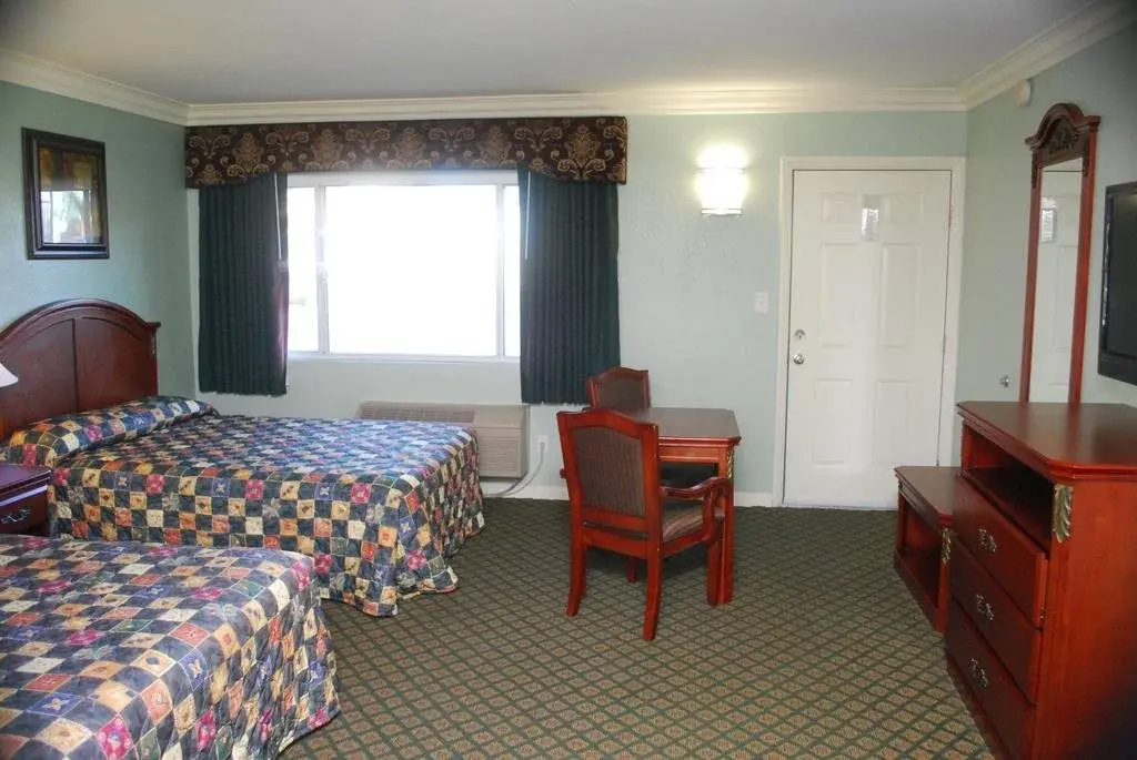 Friendly Hills Inn - Whittier, Los Angeles, photo 4