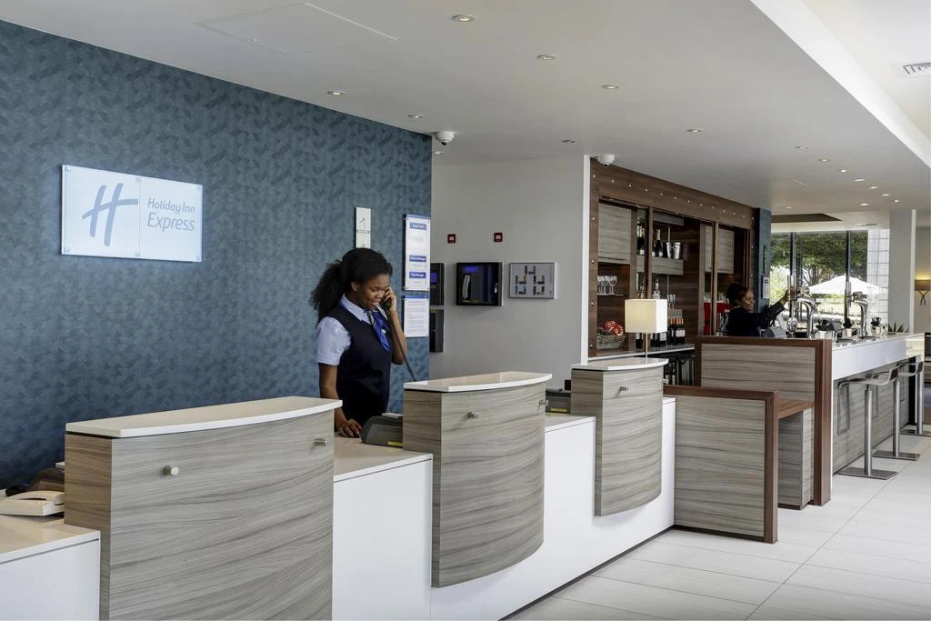 Holiday Inn Express London - ExCeL by IHG — photo 2