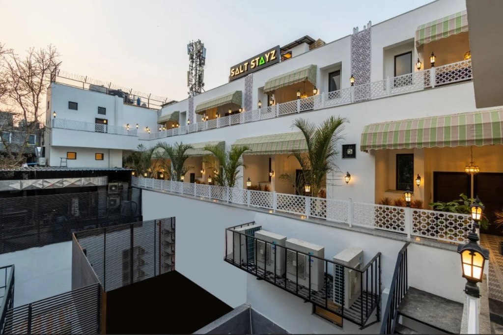 Saltstayz Autograph Connaught Place