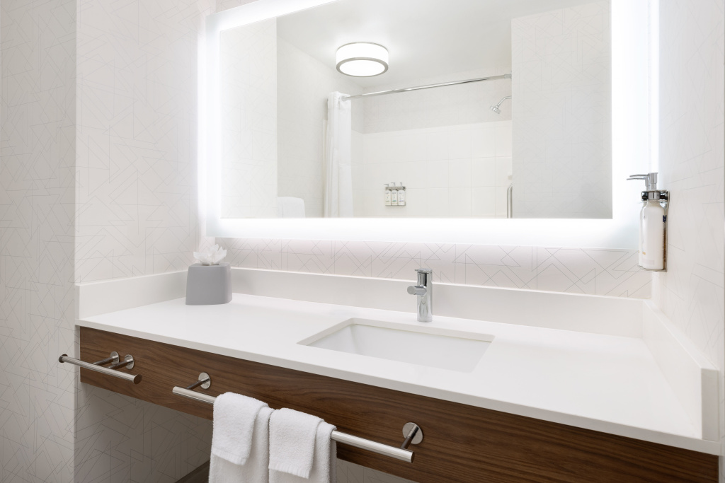 Holiday Inn Express Las Vegas - Stadium Area by IHG — photo 8