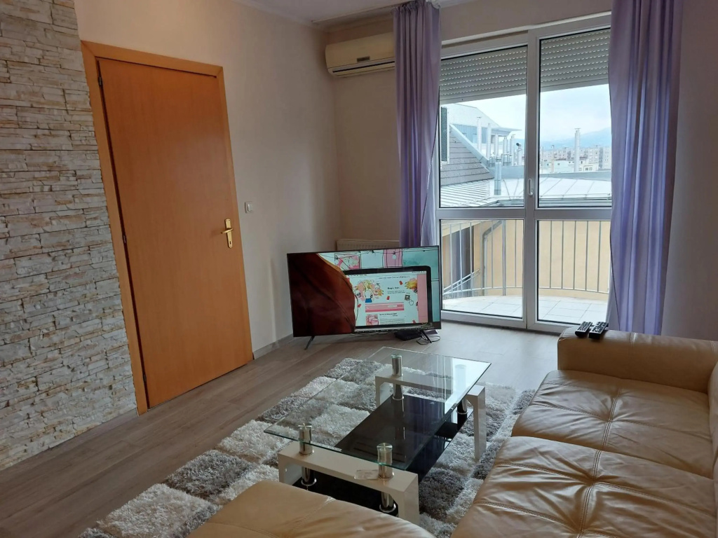 Flat at the edge of the center + parking, photo 5