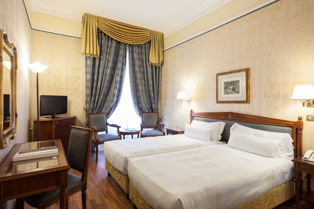 Sina De la Ville Hotel — photo 7
