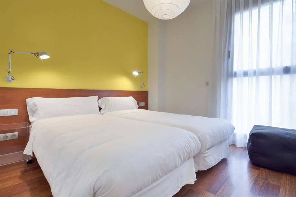 Inside Barcelona Apartments Mercat — photo 6