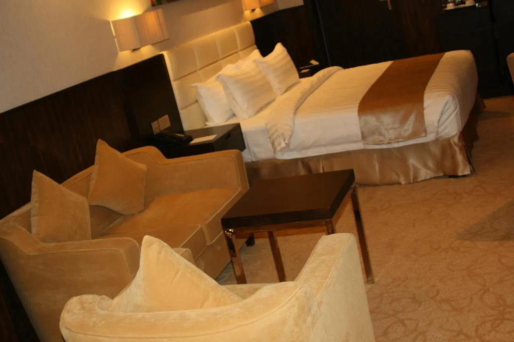 The Secure Inn Hotel — photo 6