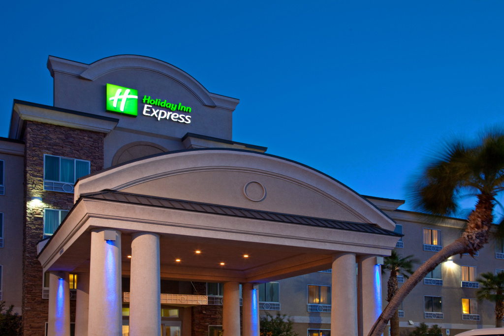Holiday Inn Express Las Vegas - Stadium Area by IHG