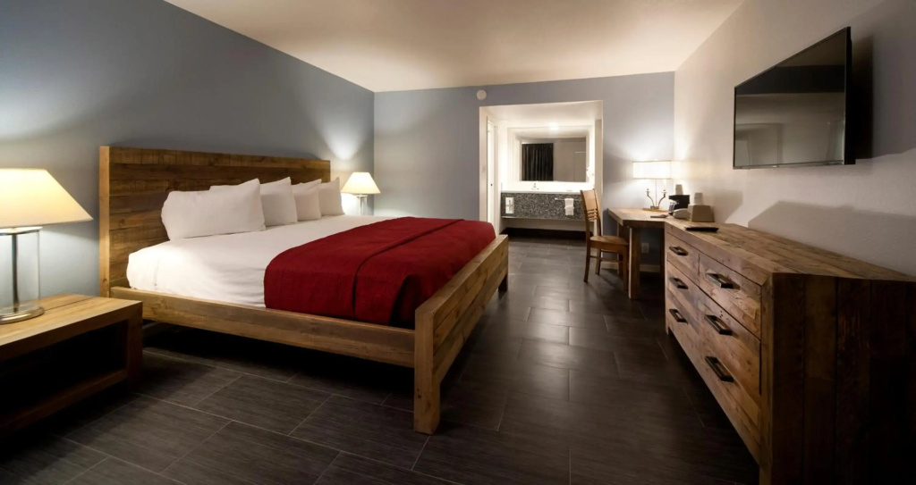 Thunderbird Hotel, photo 5