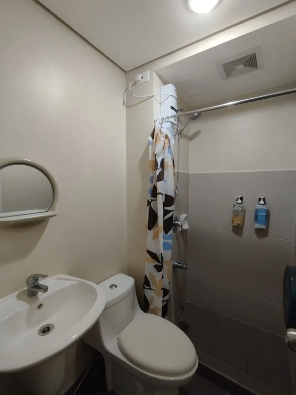 Cebu Avida Riala T2 2810 IT Park — photo 6