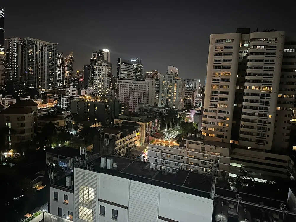 Apartments Omni Tower Direct Rooms Sukhumvit Soi 4