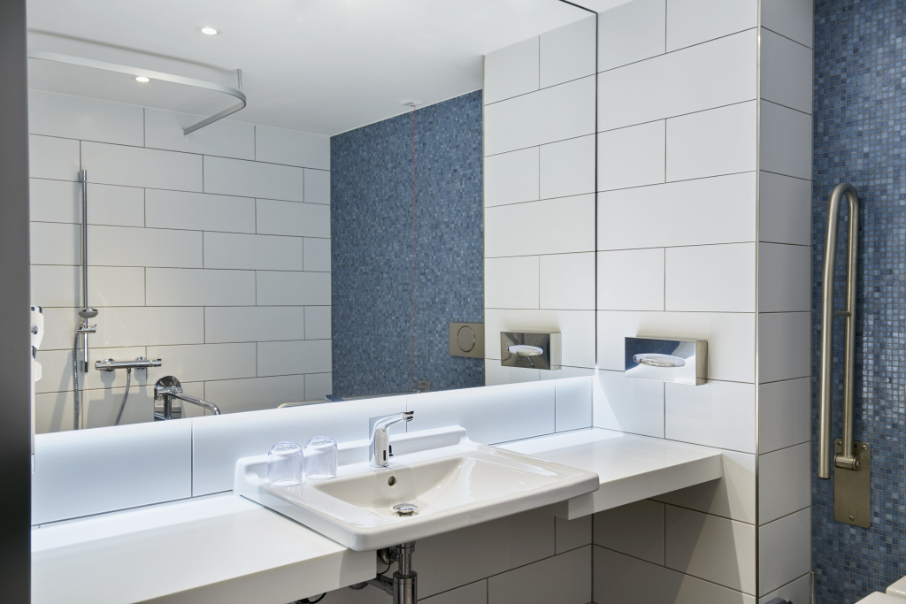 Holiday Inn Express Berlin - Alexanderplatz by IHG — photo 8