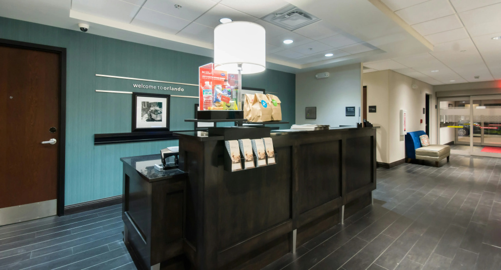 Hampton Inn & Suites Orlando At SeaWorld, photo 2