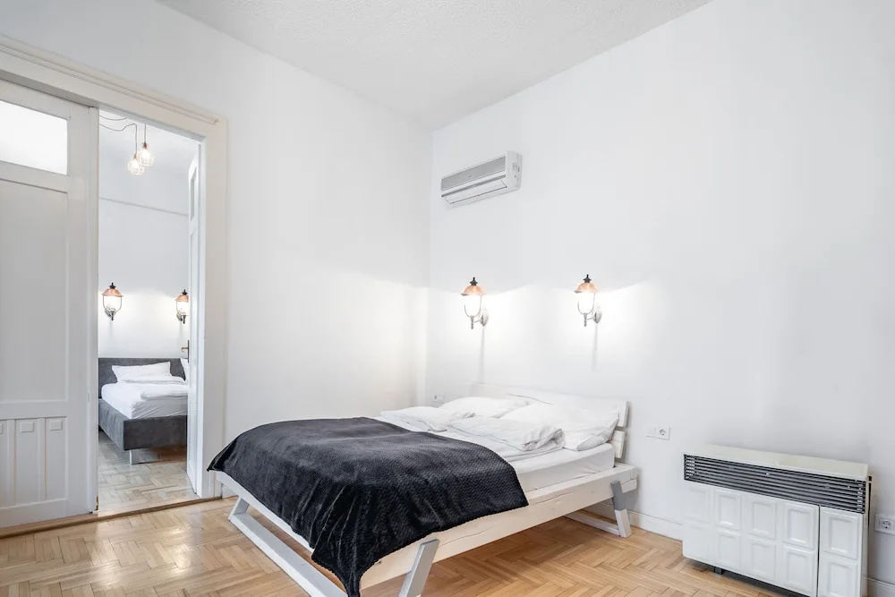 Central Luxury Apartment, photo 5