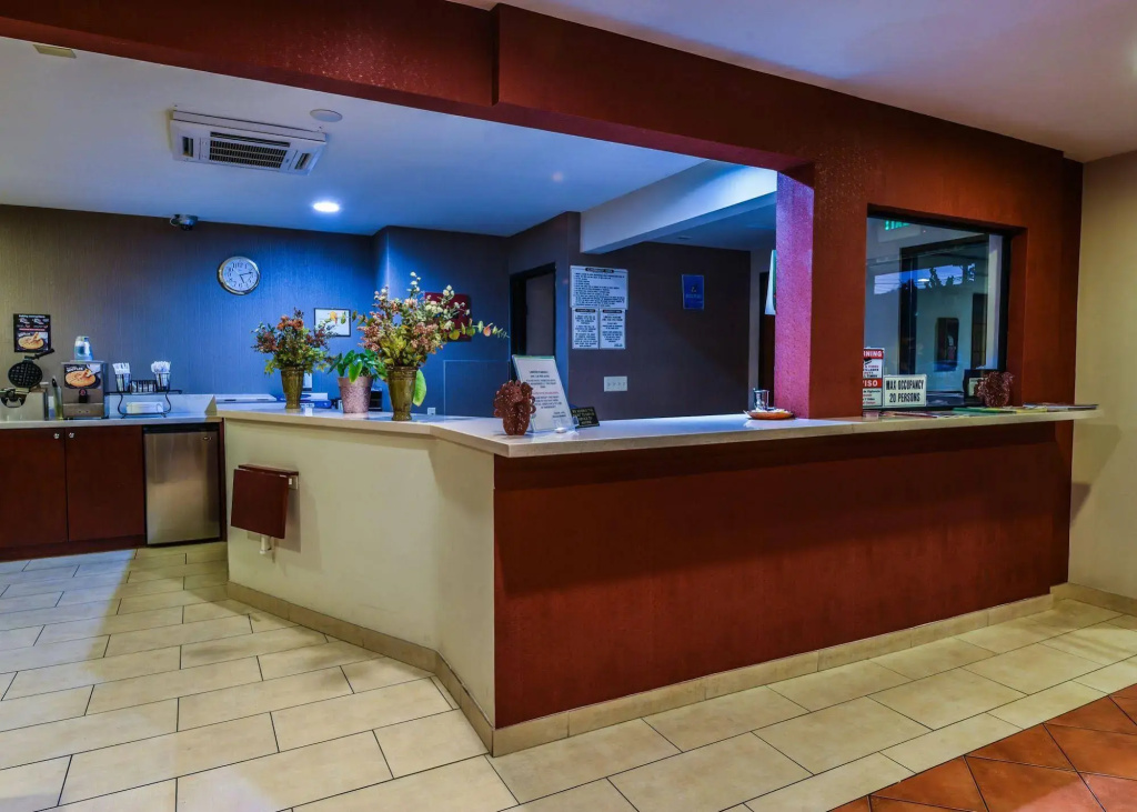 Chariot Inn Glendale - Pasadena, photo 2
