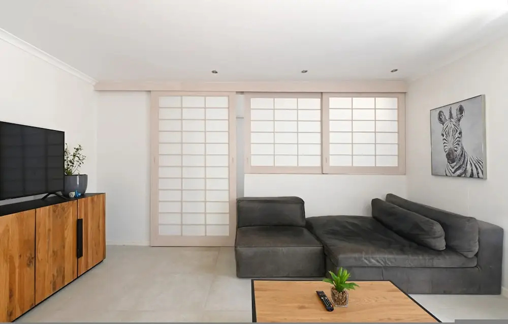 Spacious One Bed Table Mountain Views, photo 5