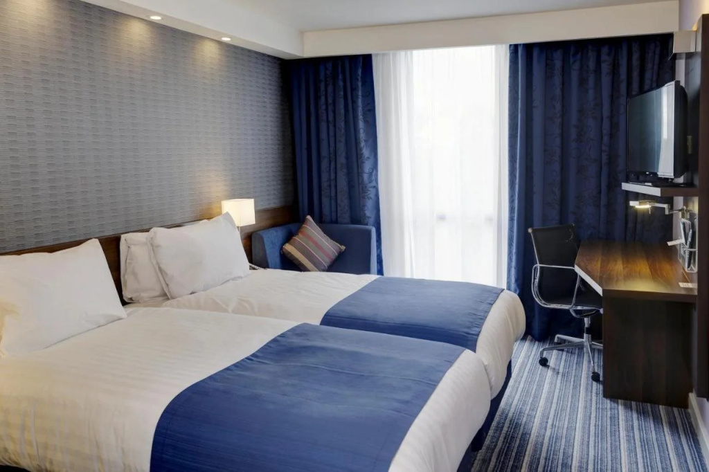 Holiday Inn Express London - ExCeL by IHG — photo 6