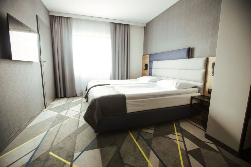Air Hotel — photo 6