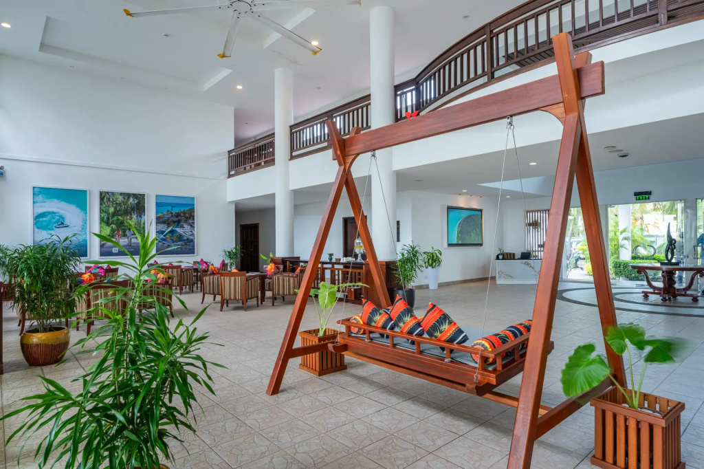 Hulhule Island Hotel, photo 4