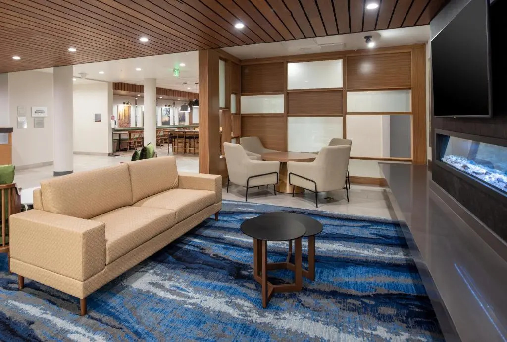 Fairfield Inn & Suites by Marriott Anaheim Los Alamitos — photo 7