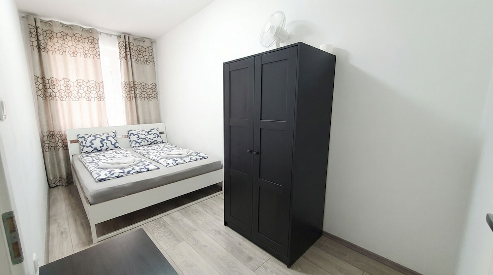 15 Min to Vienna Center - Affordable & Simple 5BR Apt with WIFI, photo 5