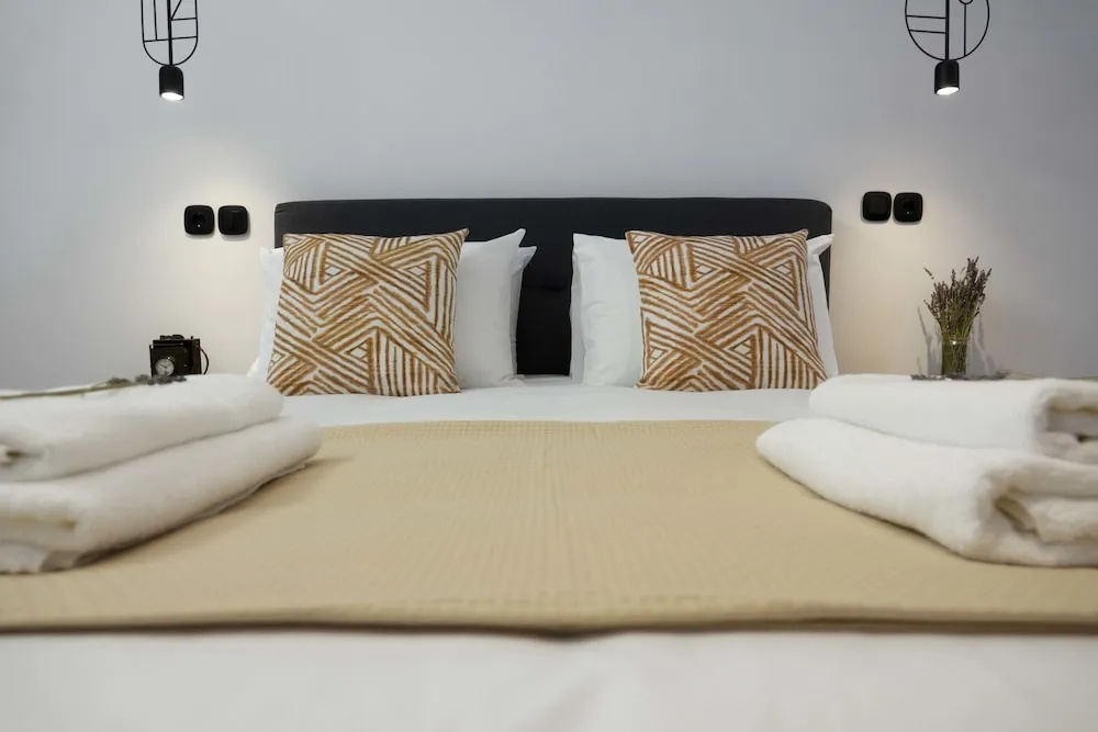 Modern 2bed 2bath Loft in Acropolis area, photo 5