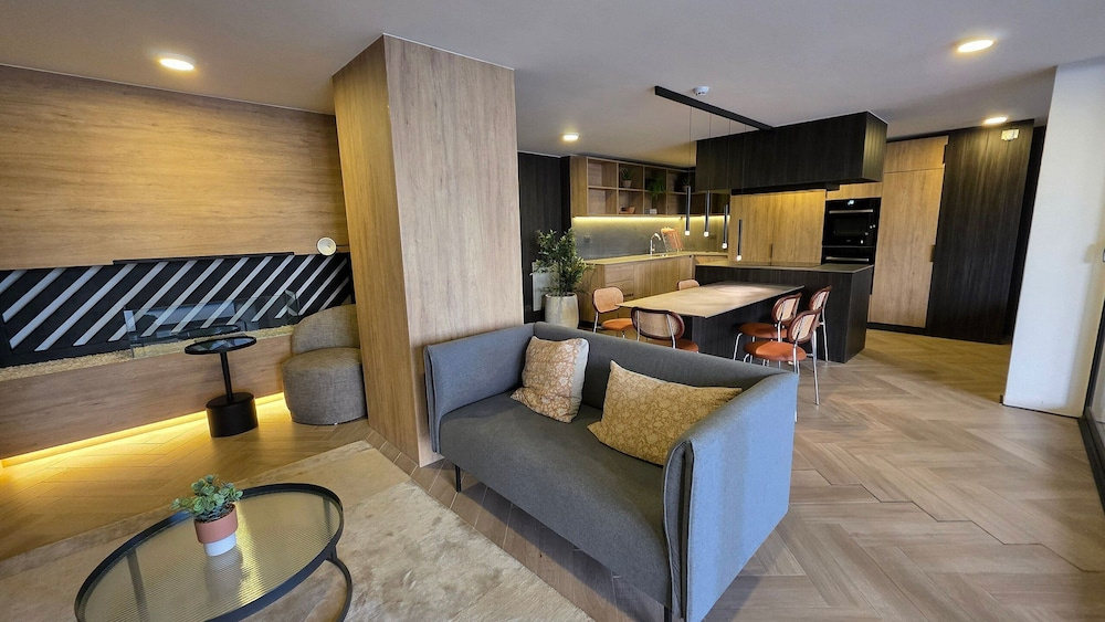 Oceana Suites La Florida Friolan Roa