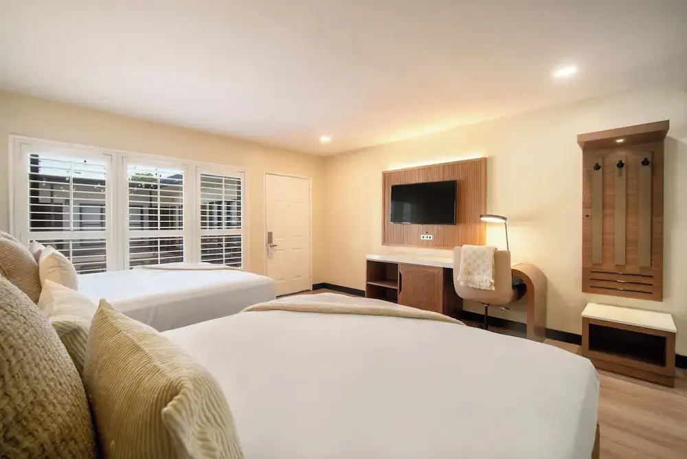 LYFE INN & SUITES by AGA - Beverly Hills — photo 4