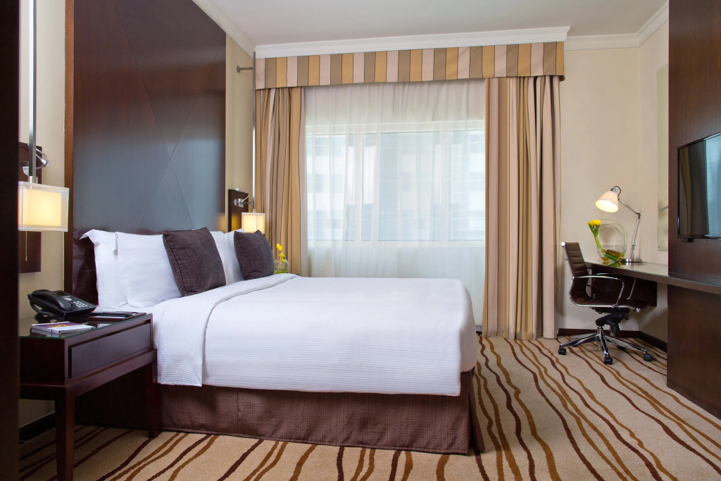 Radisson Blu Barsha Heights Hotel — photo 8