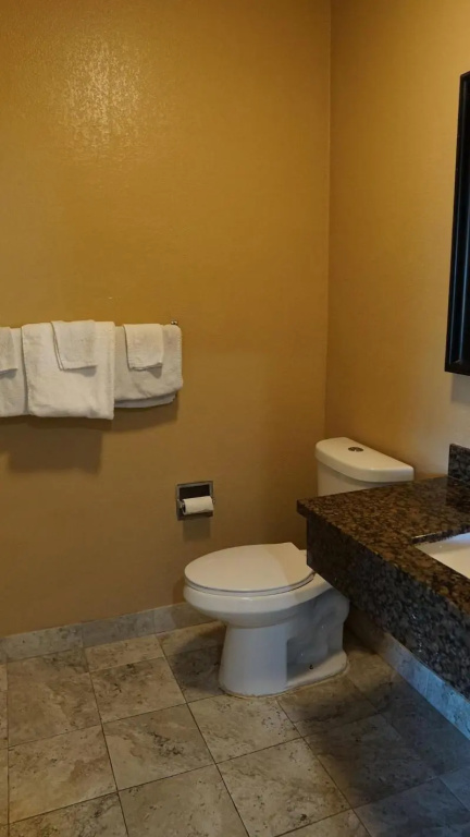 Budget Inn — photo 8
