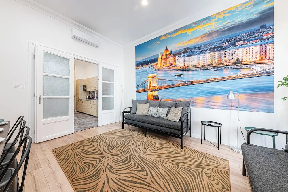 The Other Side - Spacious 3BR with Jacuzzi and Private Sauna, photo 4