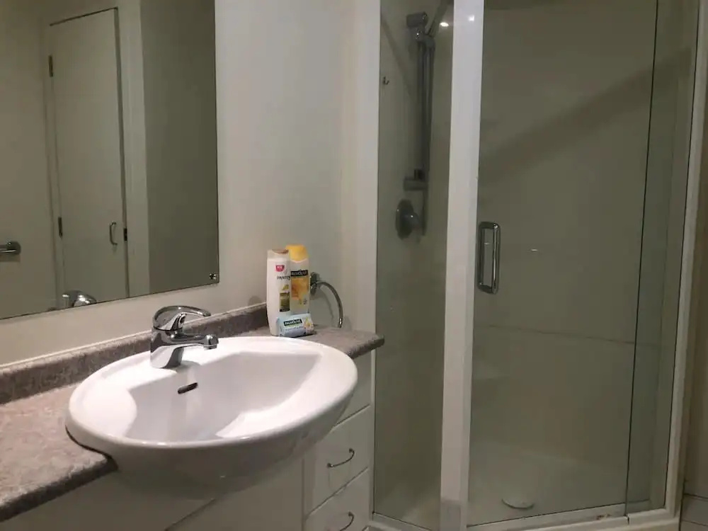 Spacious 2BR Near Westfield Newmarket — photo 7