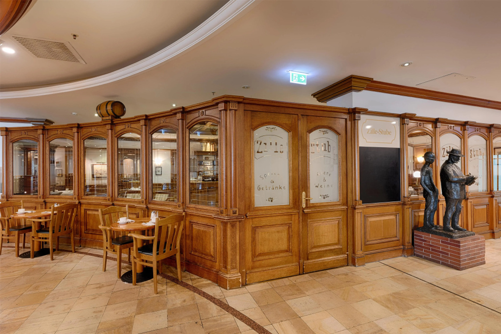 Park Inn by Radisson Berlin Alexanderplatz, photo 2