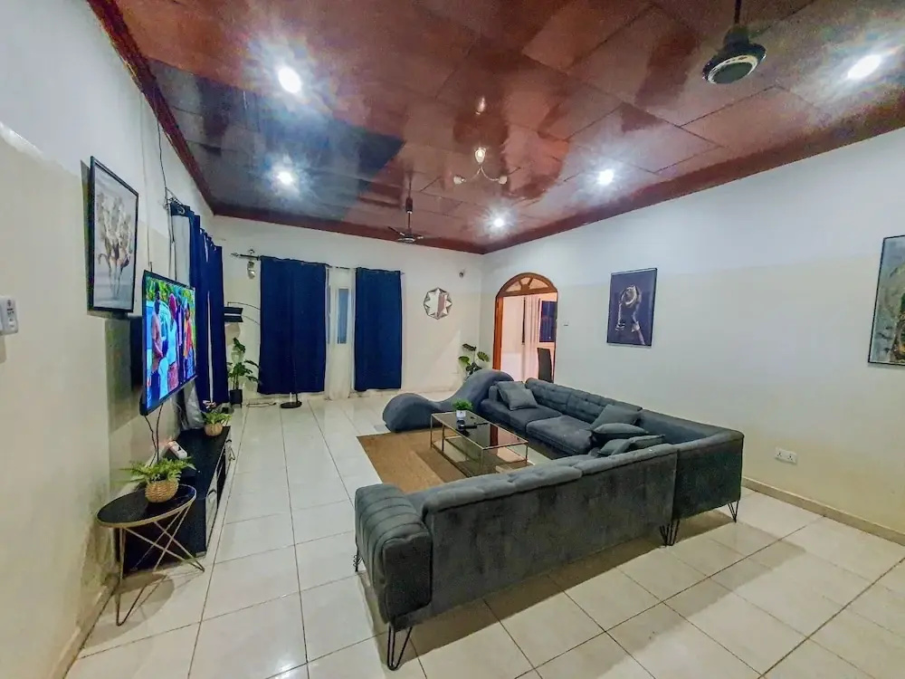 The Retreat Emerald Apartments Close to the Beach — photo 8