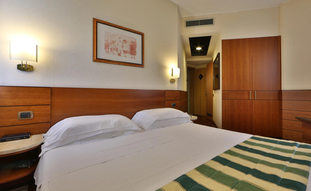 Hotel Mirage, Sure Hotel Collection by Best Western — photo 3