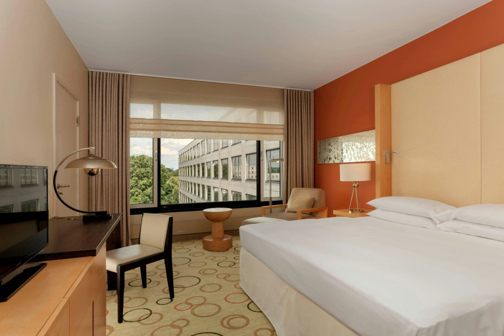 Sheraton Berlin Grand Hotel Esplanade — photo 7