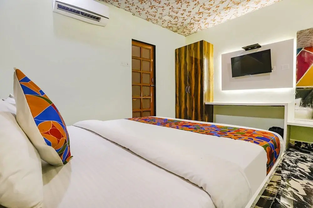 Fabhotel Twigo Inn — photo 8