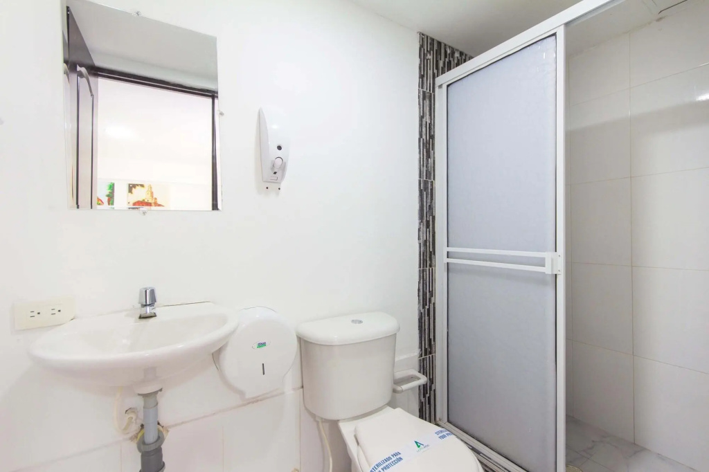 Hotel Avexi Suites By Geh Suites — photo 7