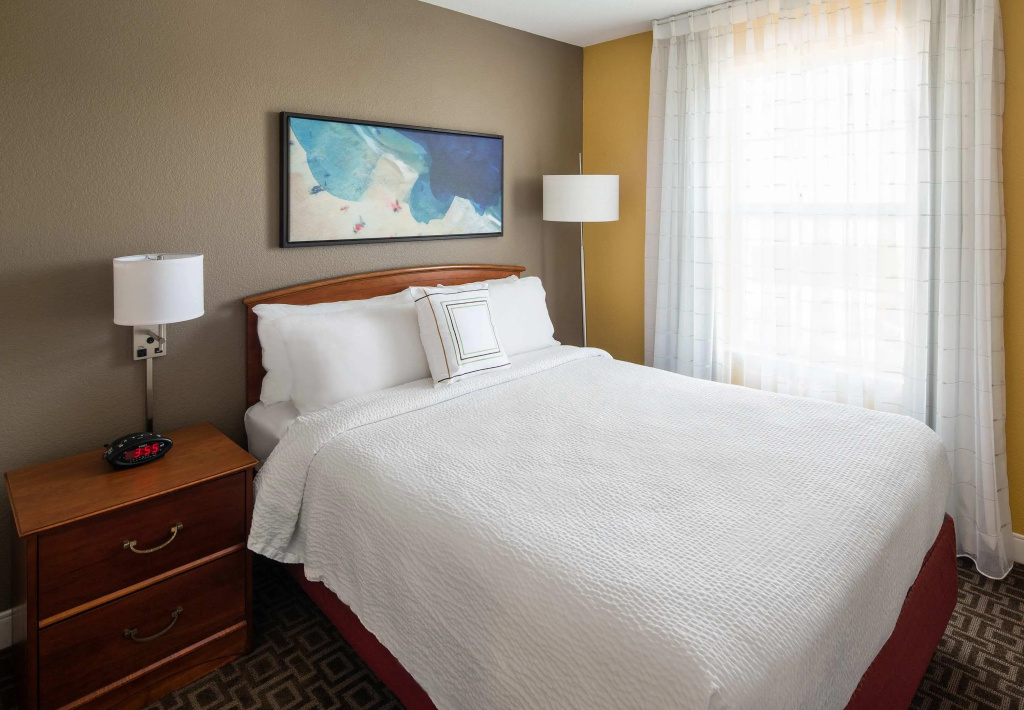 TownePlace Suites Los Angeles LAX/Manhattan Beach, photo 4