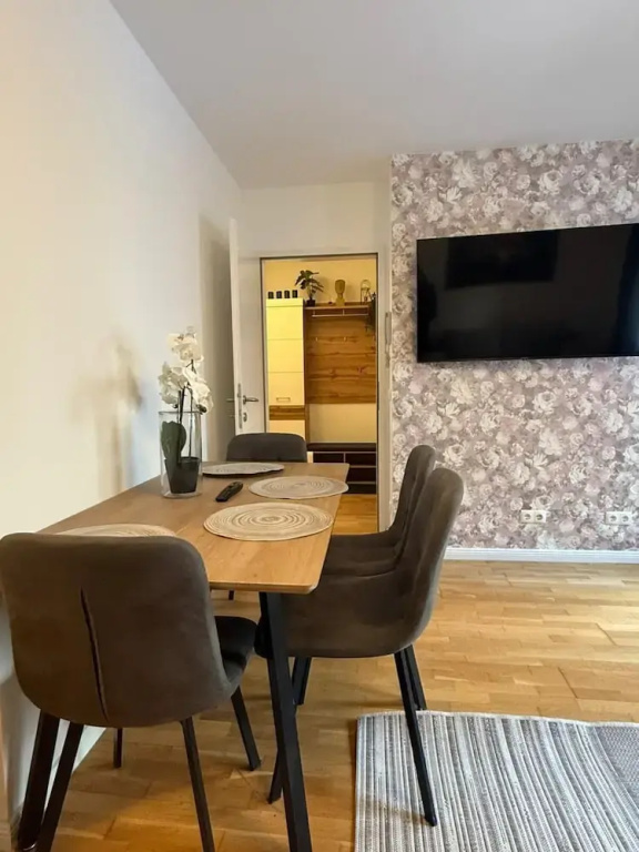 Central Area 1BR Apartment With Balcony, photo 4